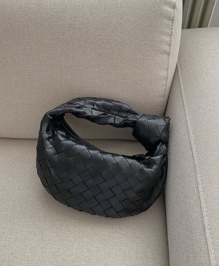 MARIK. Bag
