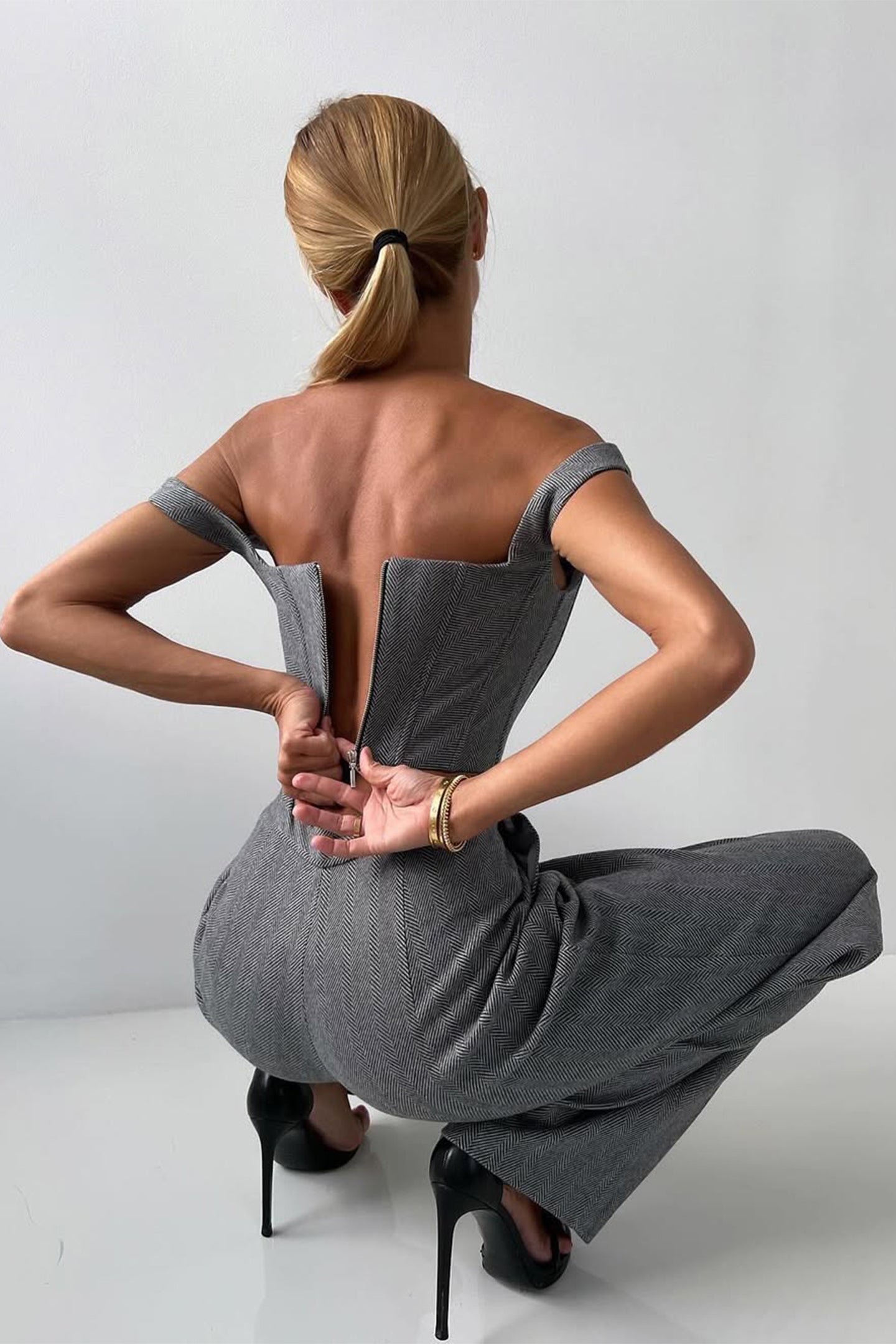 GRACE. Set