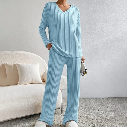 ISABELLA. Set