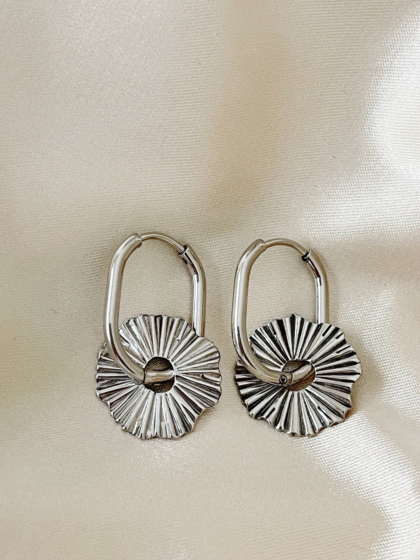 AAVA. Earring