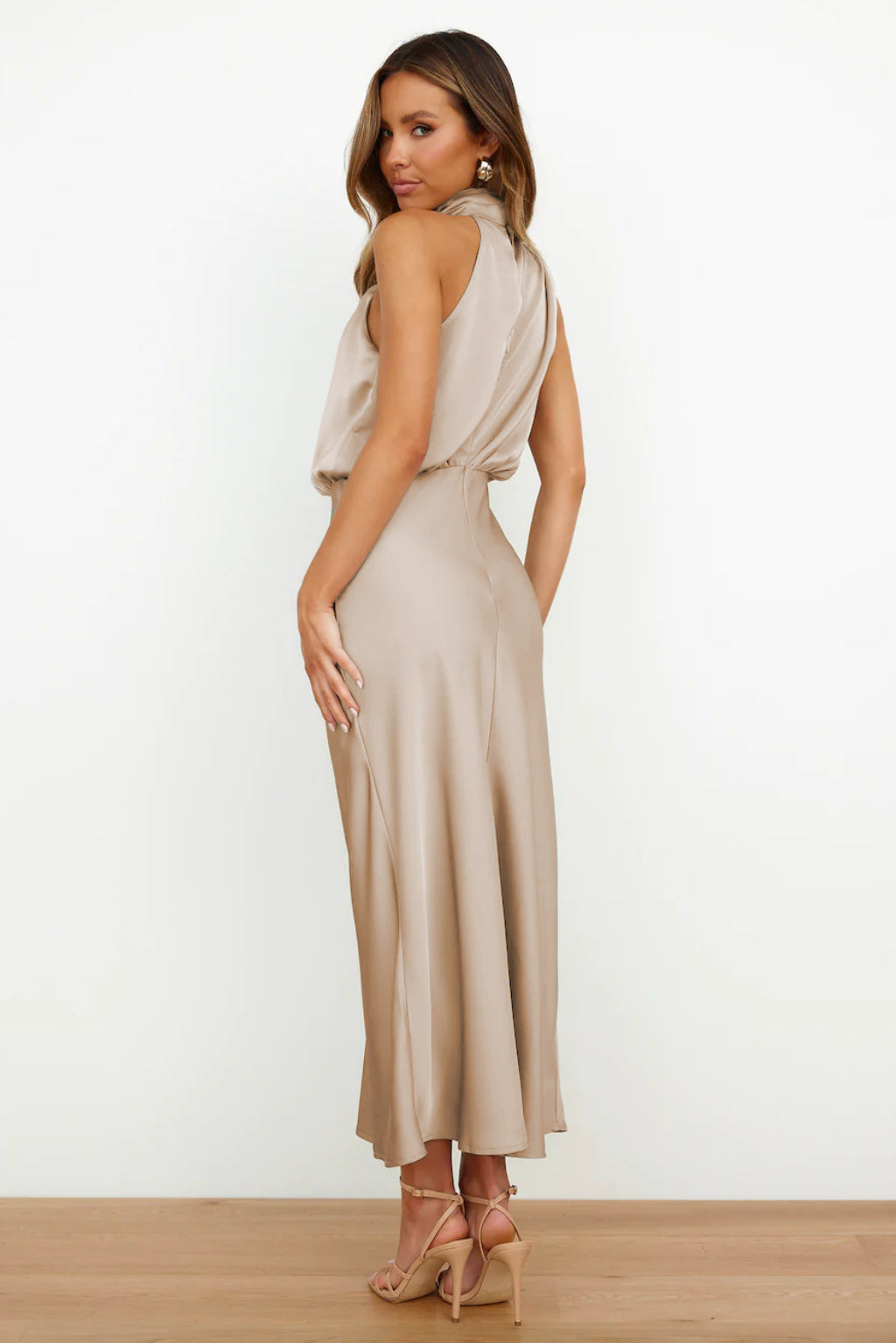 LYDIA. Dress