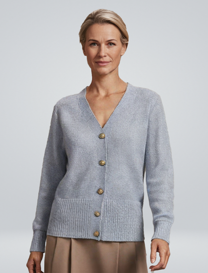 LINE. Knit