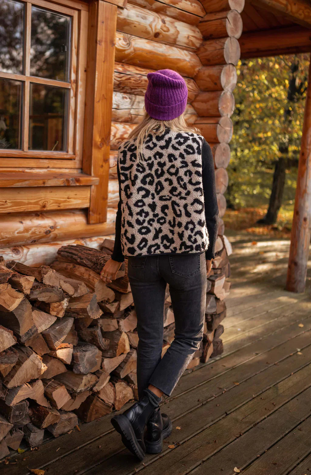 ASTRID. Vest