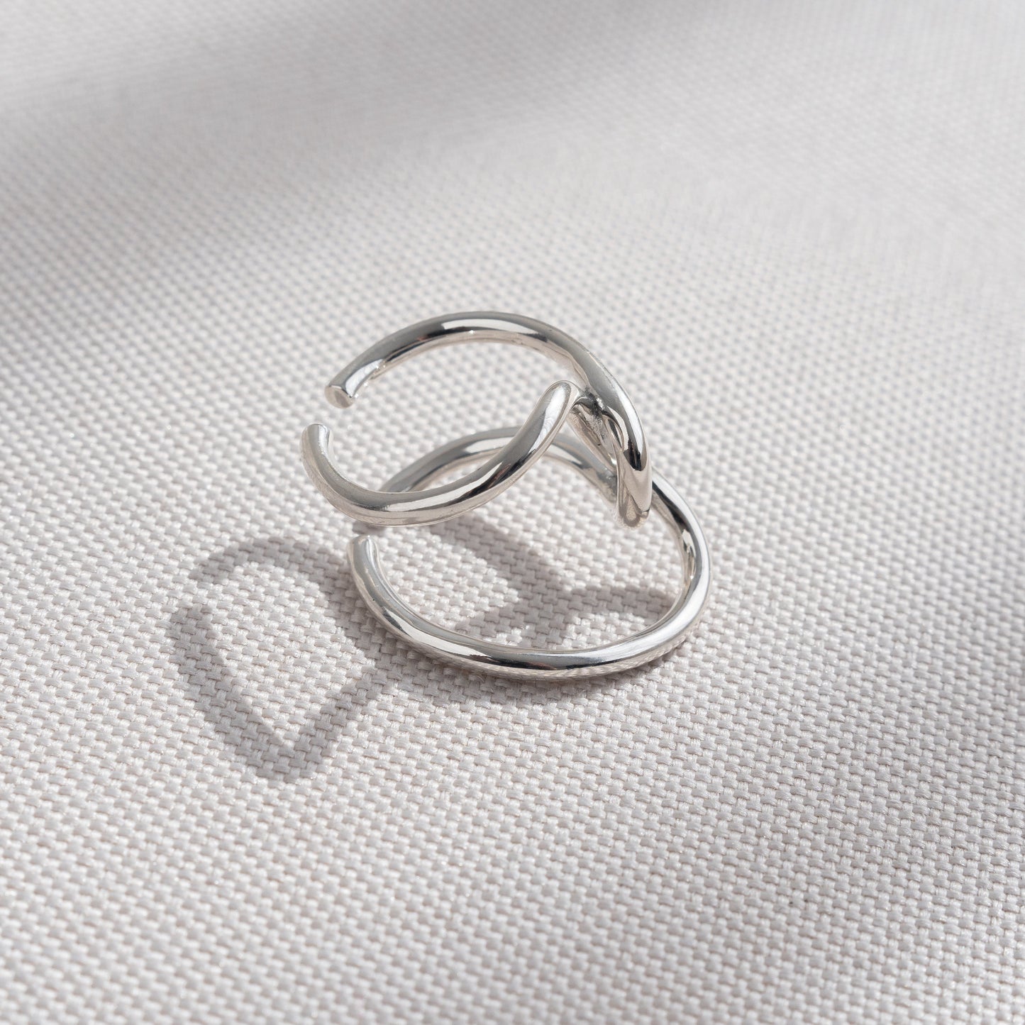 SARI. Ring