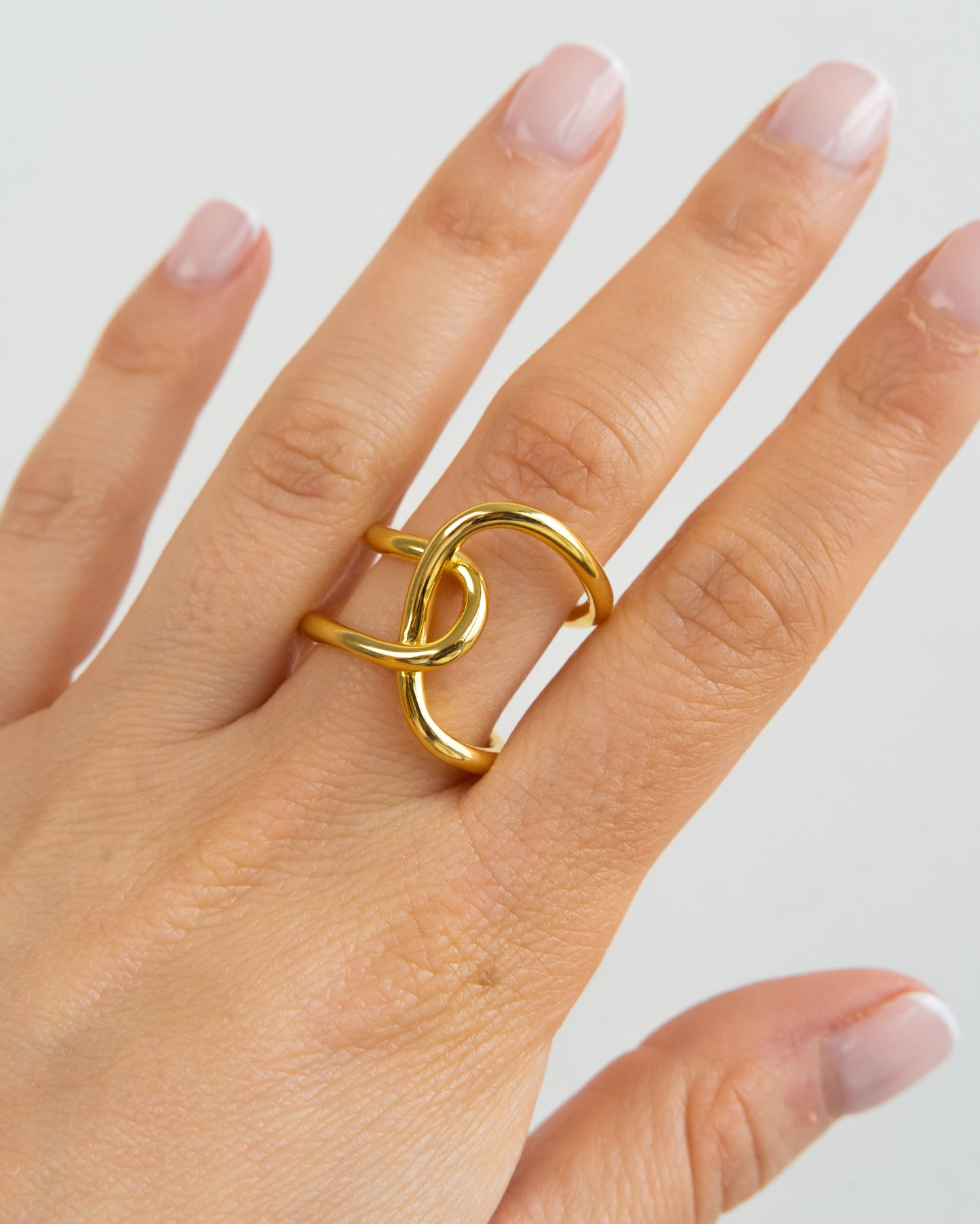 SARI. Ring