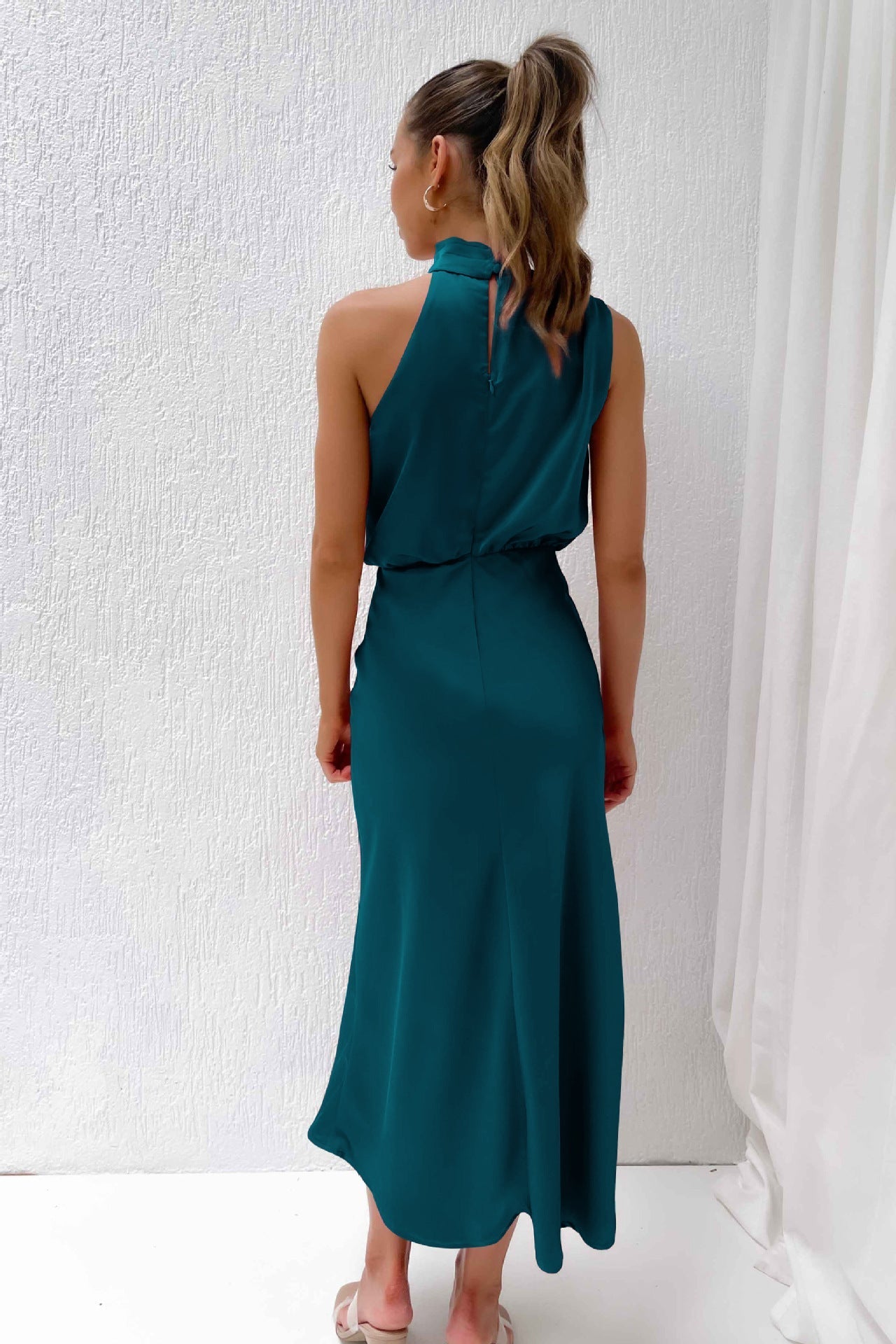 LYDIA. Dress