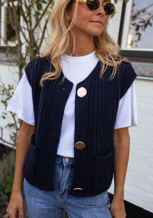 FENJA. Vest