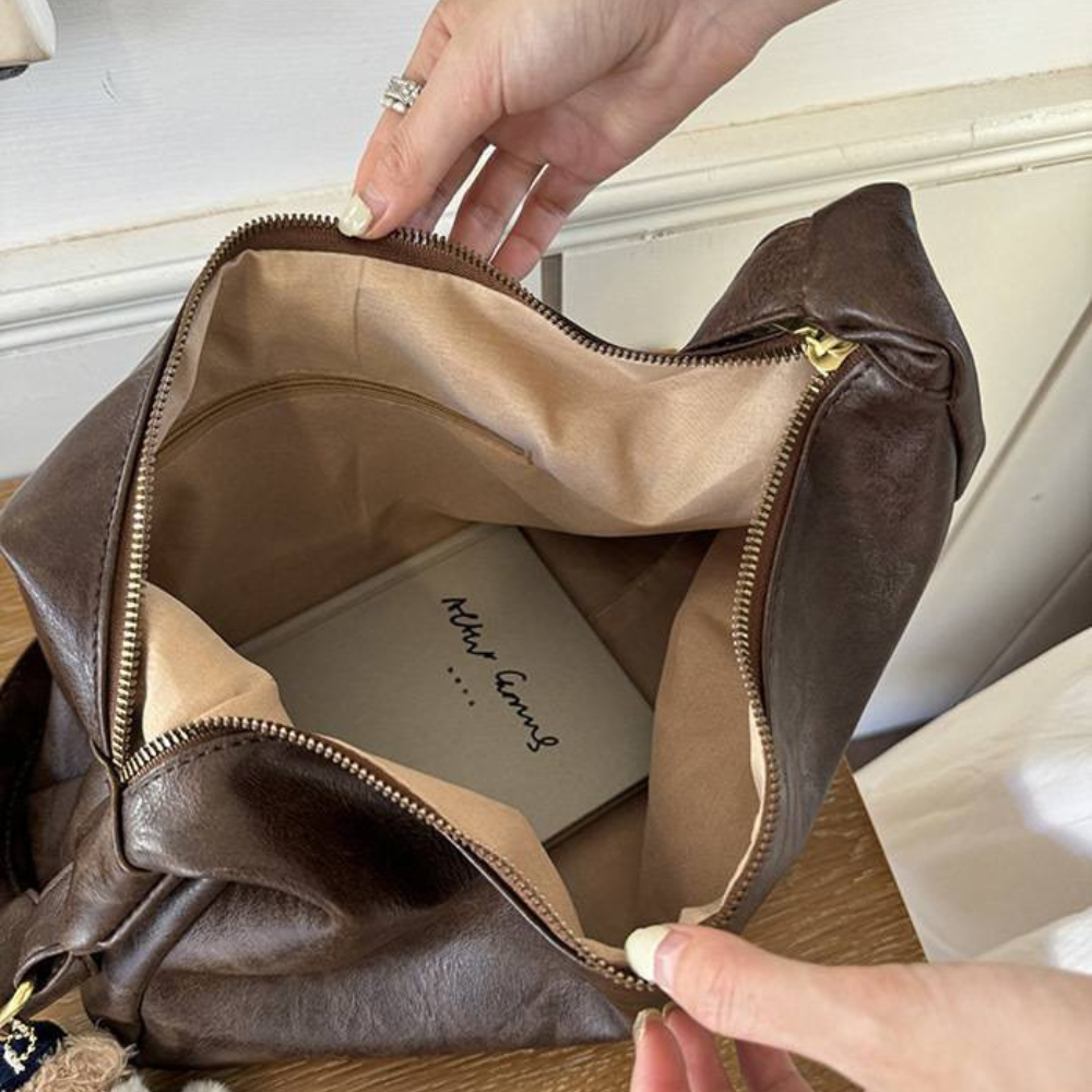 LEA. Bag