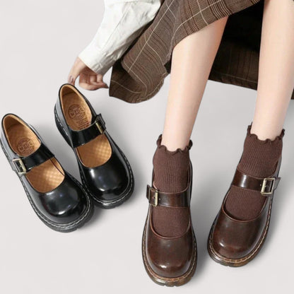 LUNA. Sandals