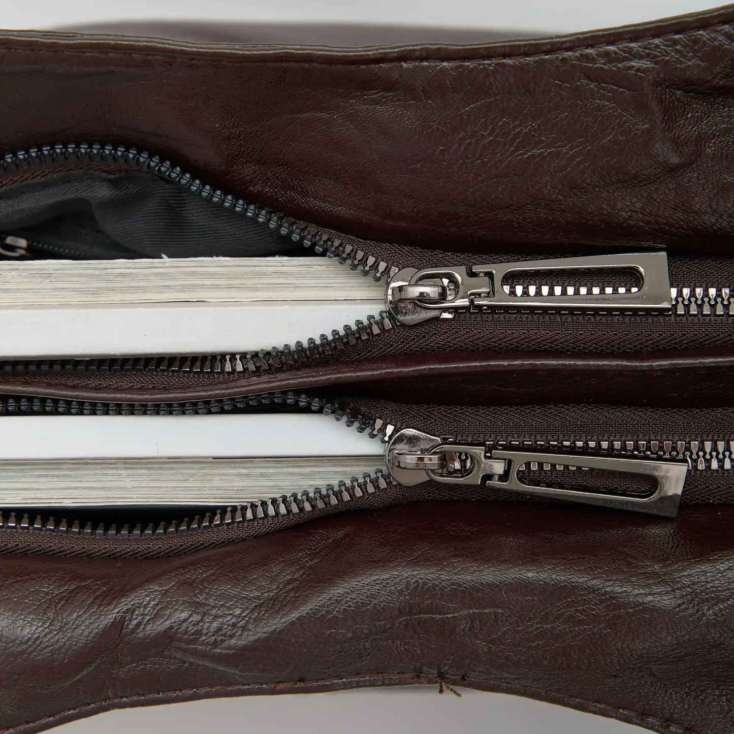 LEENA. Bag