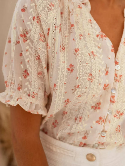 ELINA. Blouse