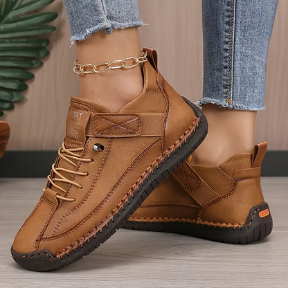 MIA. Sneakers