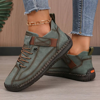 MIA. Sneakers
