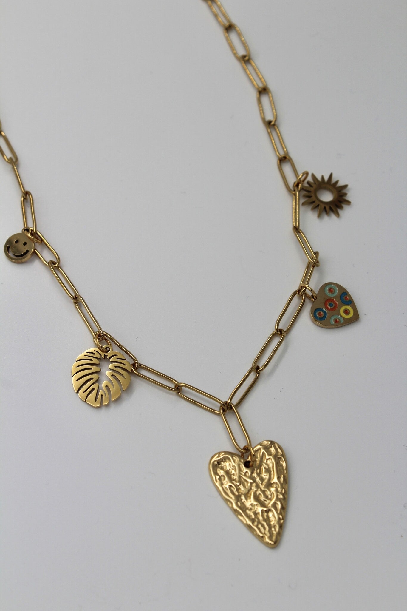 OLLIANA. Necklace