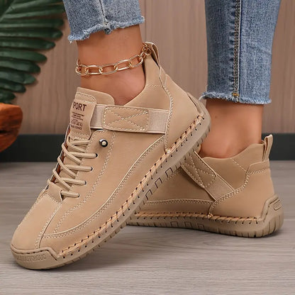 MIA. Sneakers