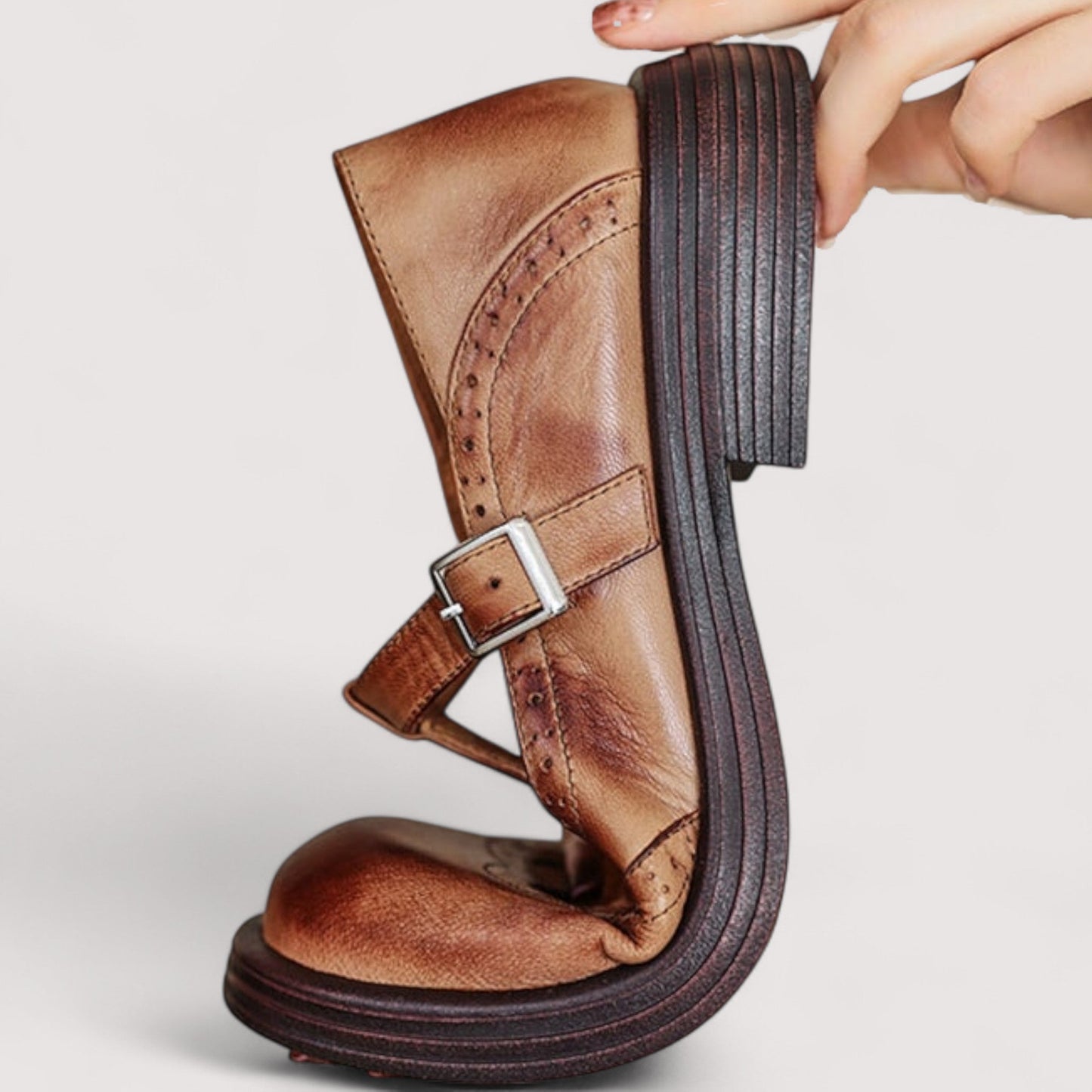 ELISA. Heels