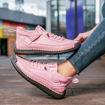 MIA. Sneakers